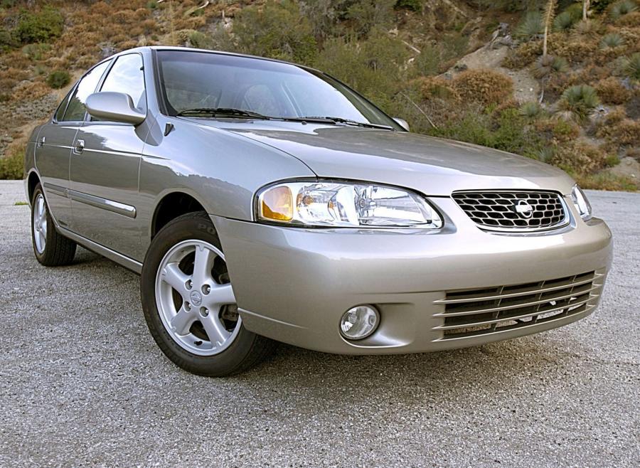  Nissan Sentra 1999 года  (фото 7 из 25)